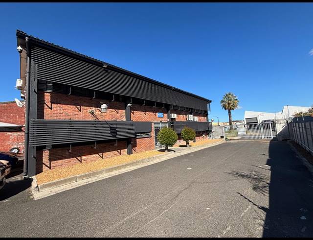 168M² OFFICE TO LET IN BRACKENFELL INDUSTRIAL